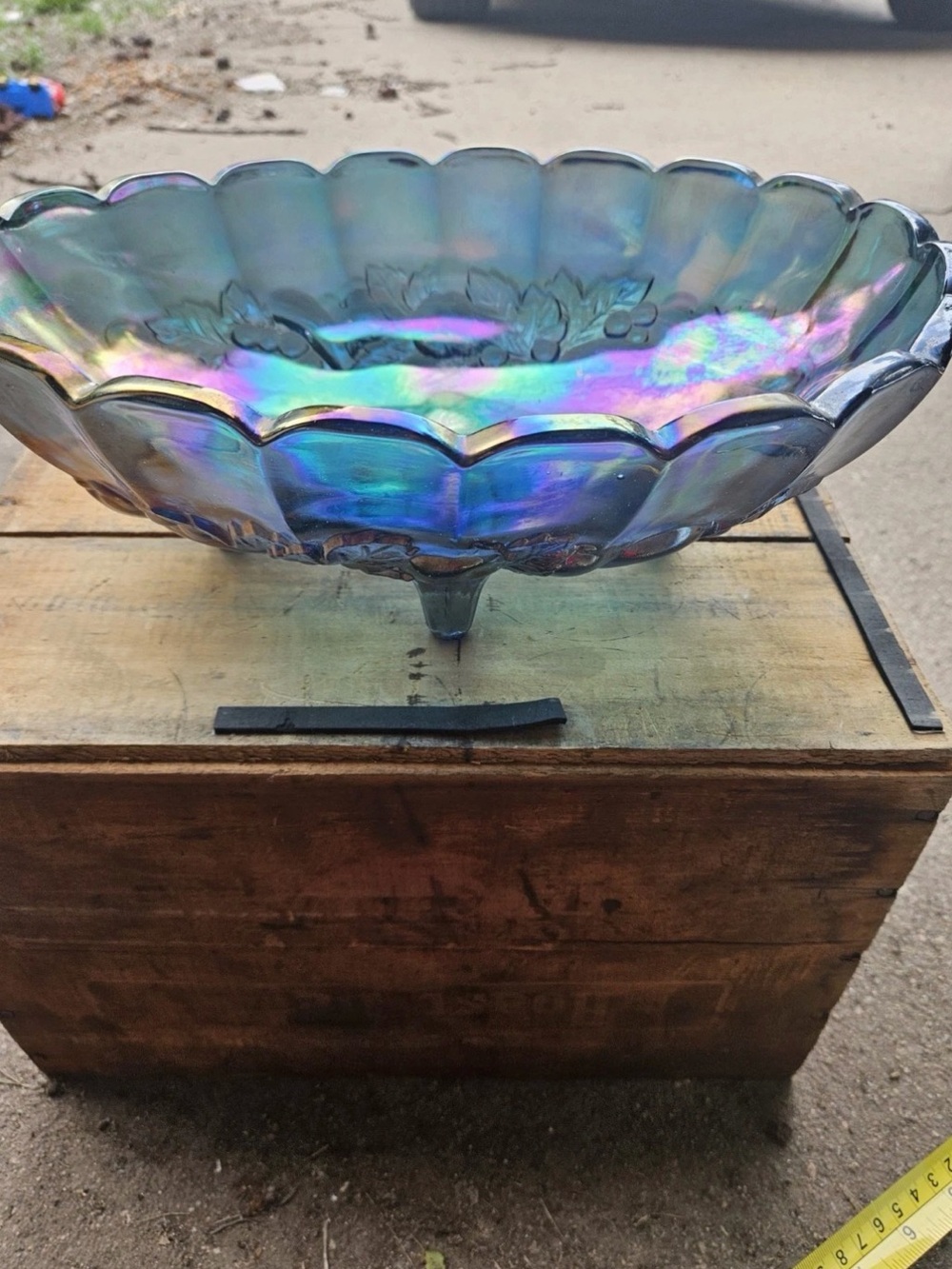 Vintage Indiana Glass Blue Carnival Harvest Grape 3-Footed Fruit Bowl 11"